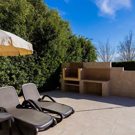 V107 Las Palmeras
